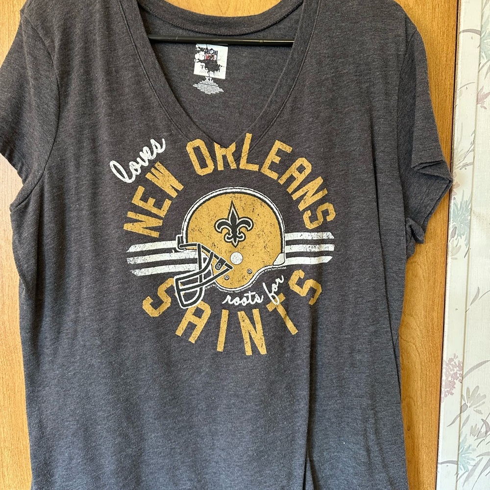 New Orleans Saints Graphic Tee